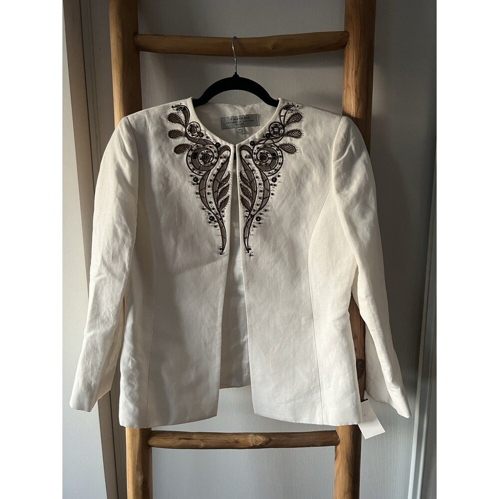 Tahari Arthur S. Levine Women's Petite 6P White Beaded Linen blend Jacket